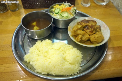 インドカレー屋 タージマハール 新橋店 で今月のランチ ケララチキン メシウマブログ